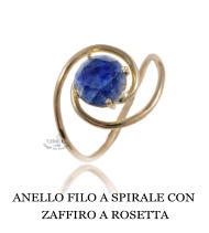 ANELLO FILO A SPIRALE CON  ZAFFIRO A ROSETTA